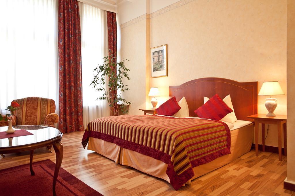 Safestay Kurfurstendamm 3* Берлин