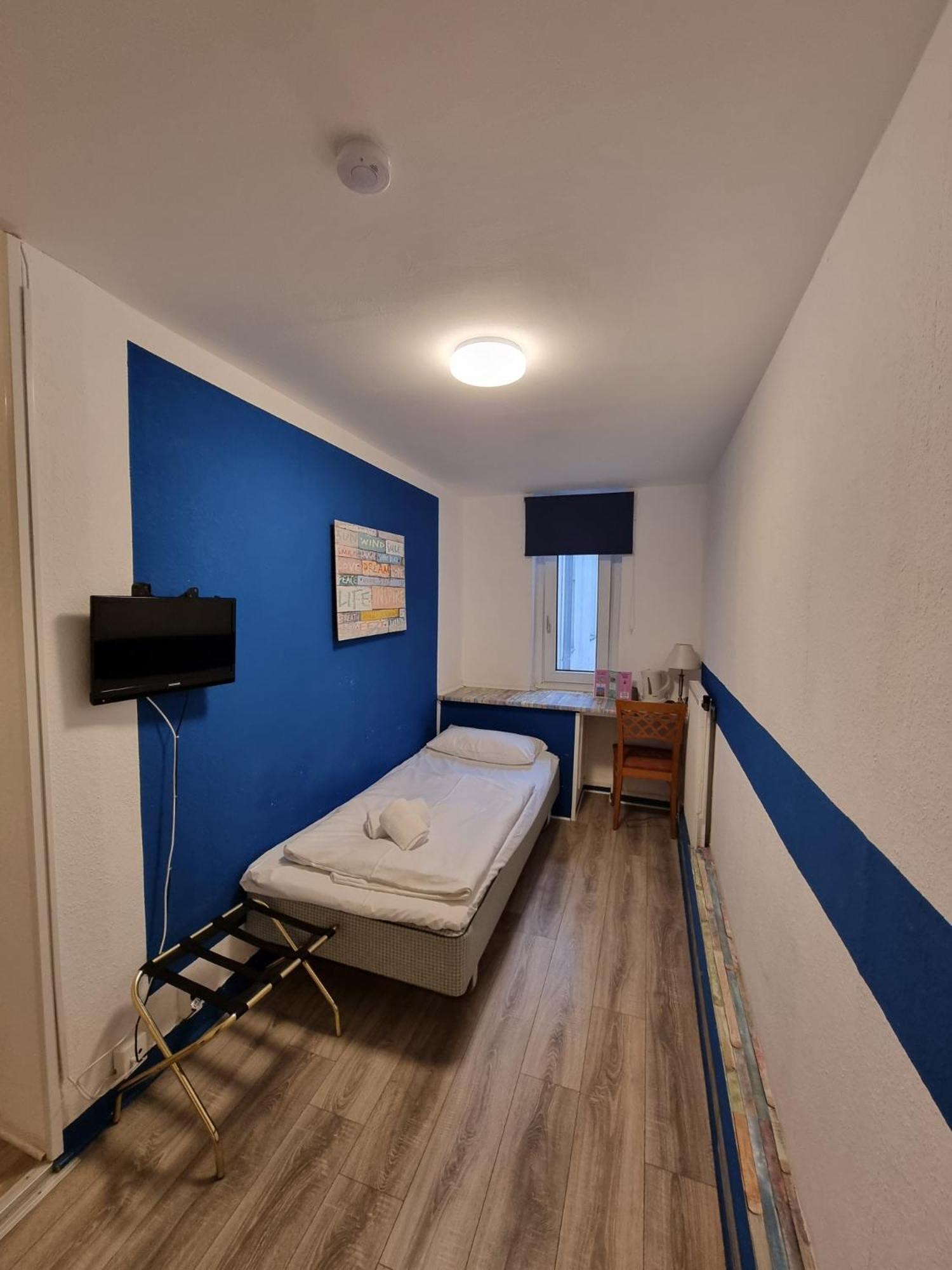 Safestay Kurfurstendamm Отель Берлин
